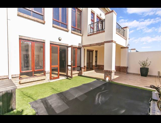 3 BEDROOM CLUSTER RENTED IN BRYANSTON